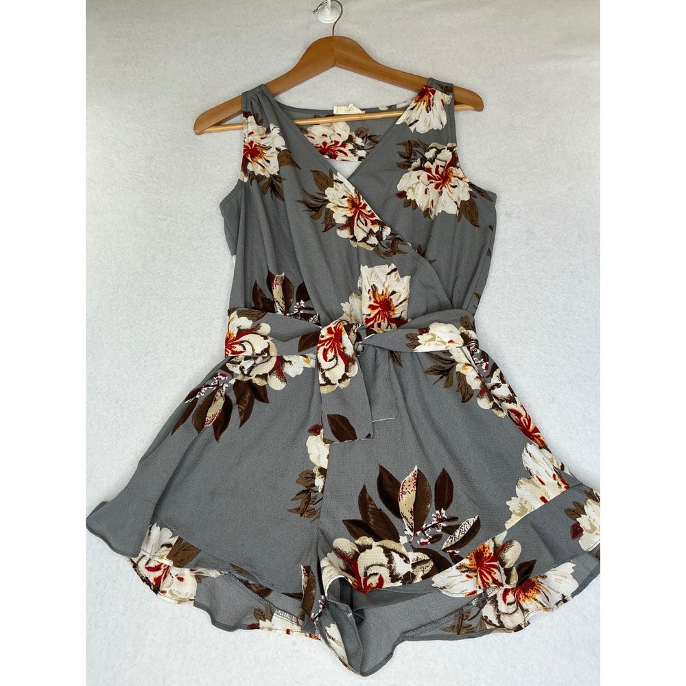 Entro Floral Romper Womens Small Grey Surplice V-Neck Ruffle Hem Tie Waist R7837 - Picture 2 of 7